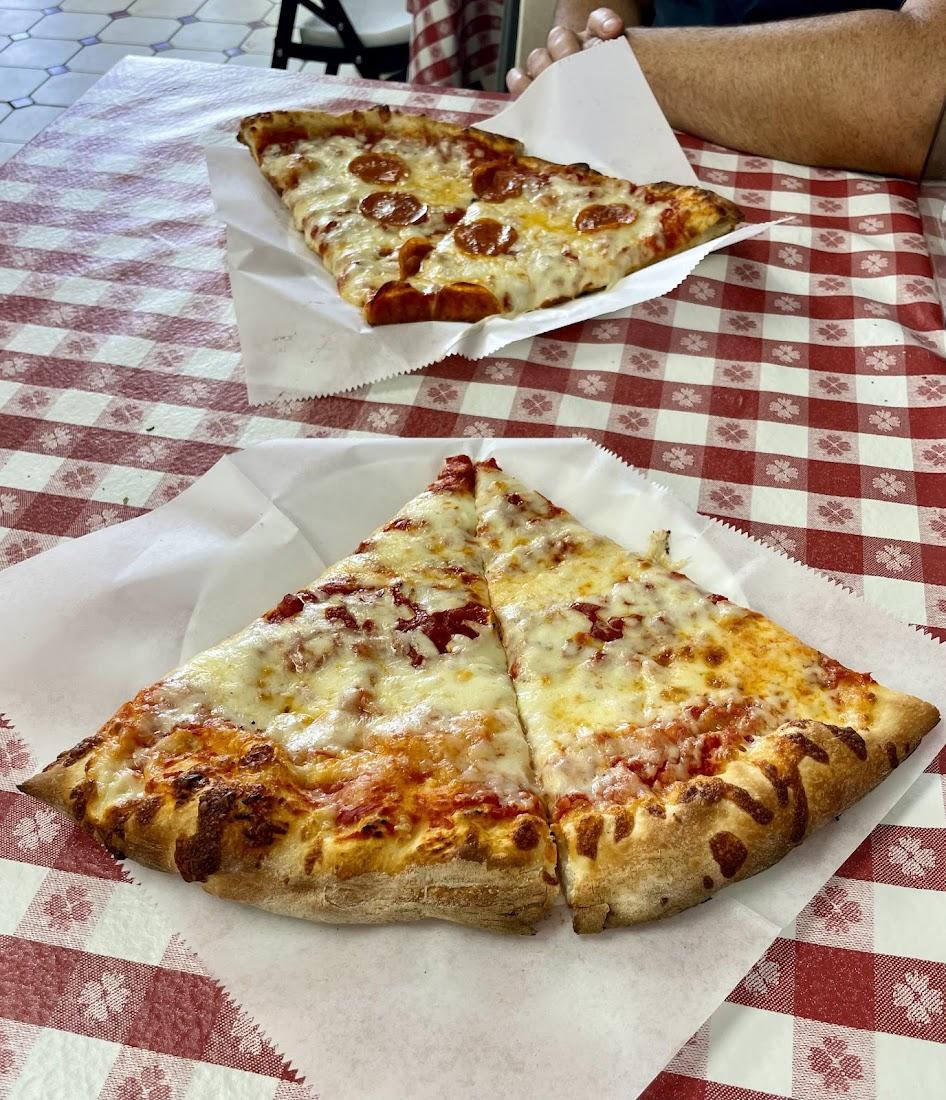 Boston's Pizza